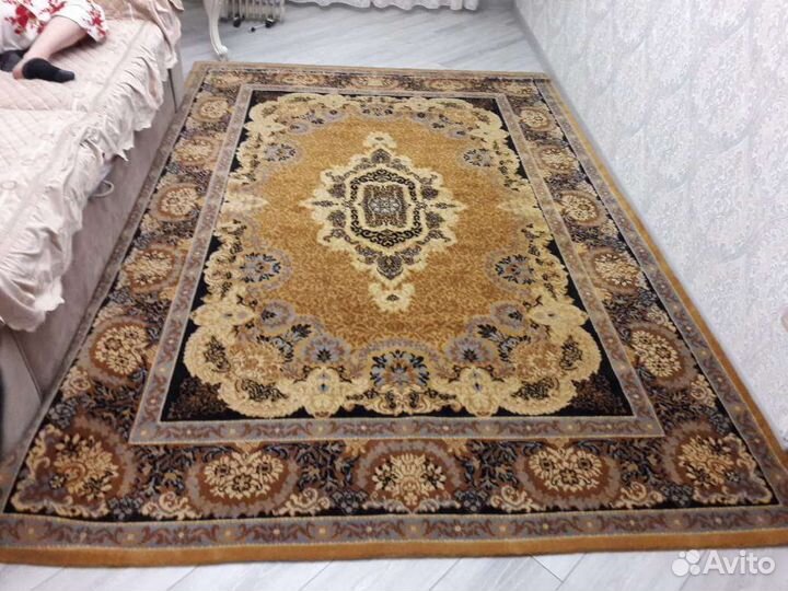 Ковер шерстяной