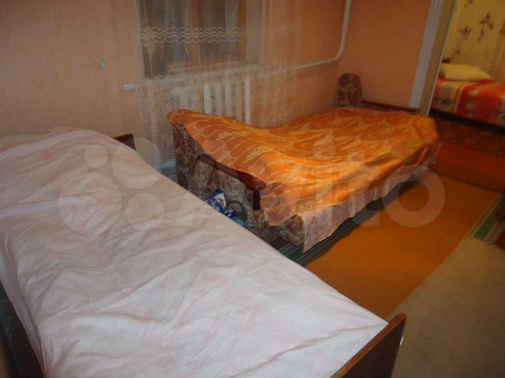 Комната 12 м² в 4-к., 1/1 эт.