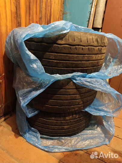 Momo Outrun M1 245/45 R18 ZR