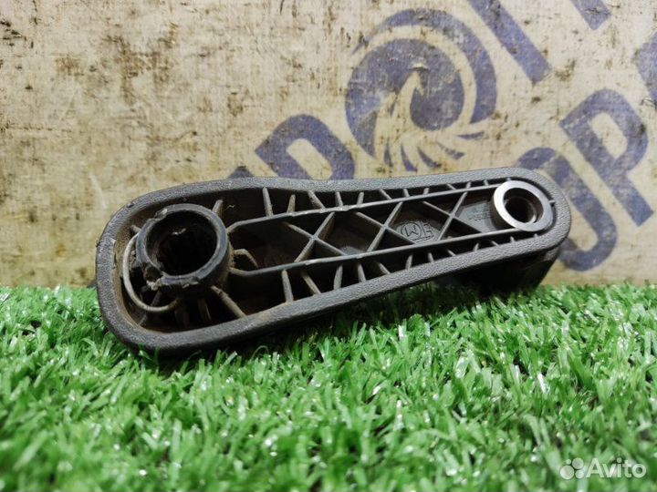 Ручка стеклоподъемника Toyota Avensis универсал