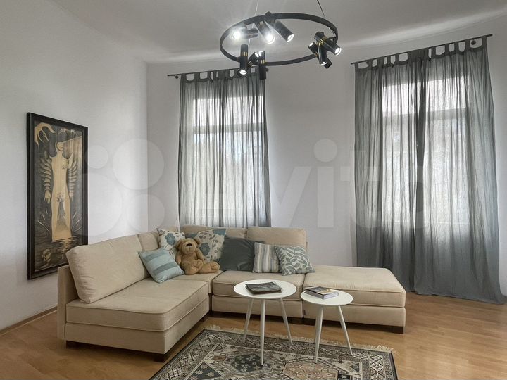 2-к. квартира, 85 м², 3/3 эт.