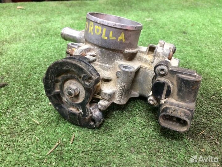 Дроссельная заслонка Toyota Corolla E150 2006-2013