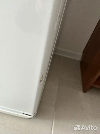 Холодильник Indesit SB1670.028