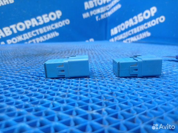 Реле Nissan Primera P11 универсал GA16 2000