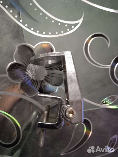 Крепление для автомобильных антенн