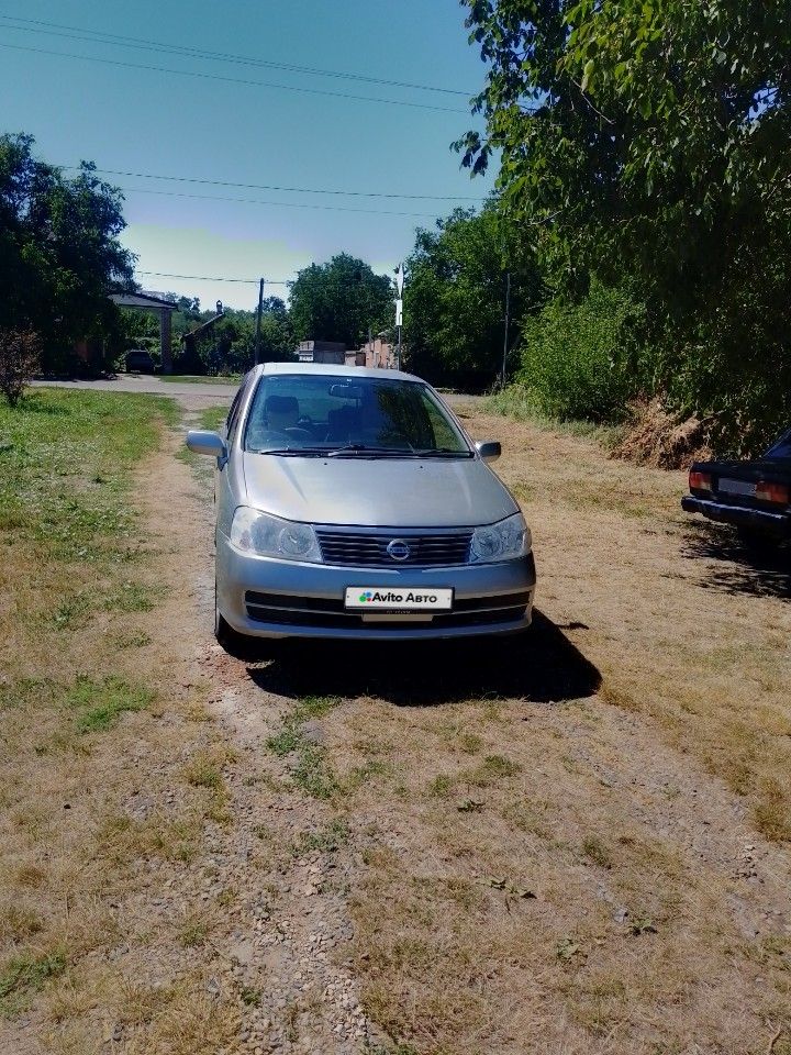 Nissan Liberty