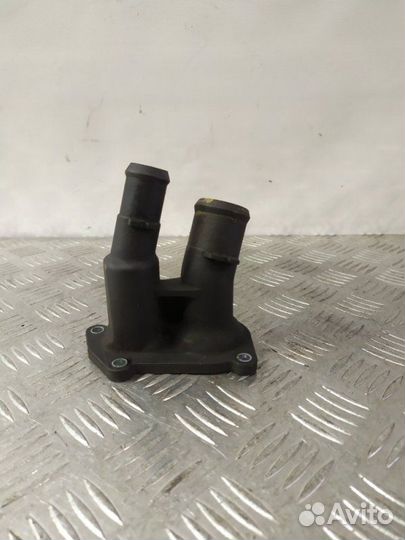 Корпус термостата Ford Focus хэтчбек 1.6 shda 2007