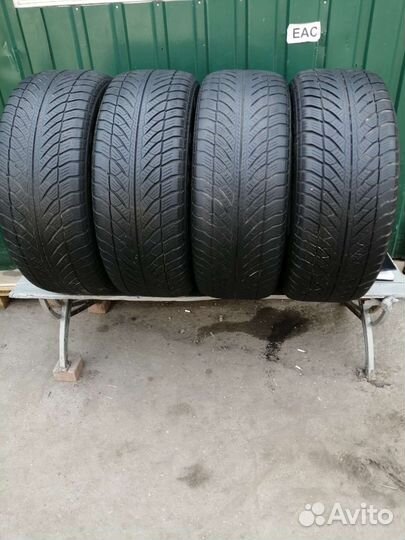 Goodyear UltraGrip 255/50 R19