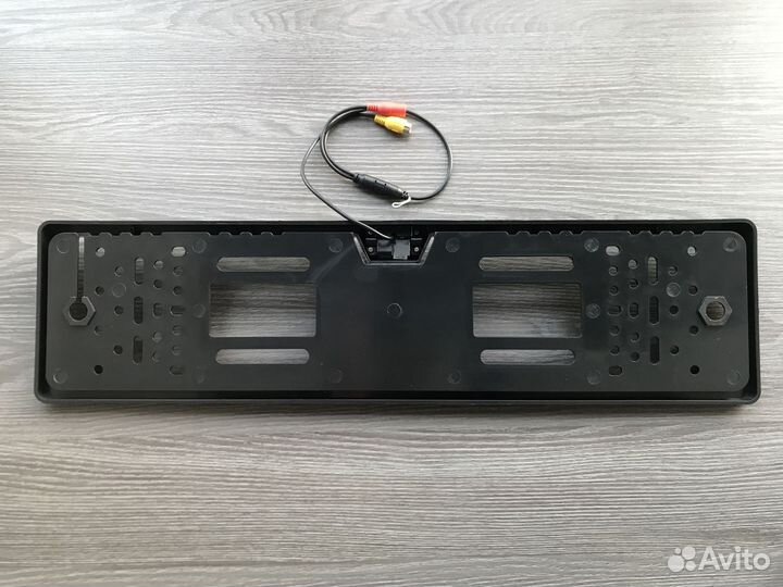 Камера заднего вида в рамке под номер новая