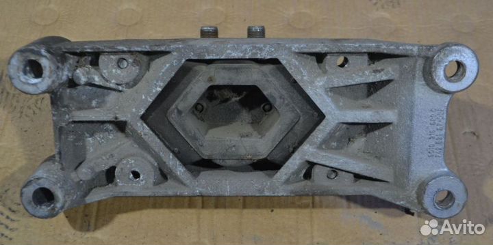 Подушка двс Renault Trucks Премиум (2000-2006)