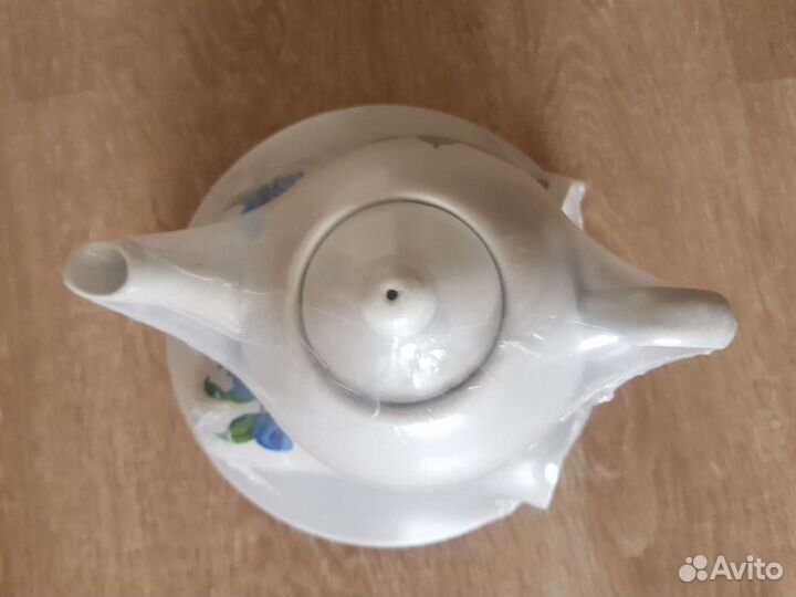 Чайный сервиз,новый,упакован,Россия