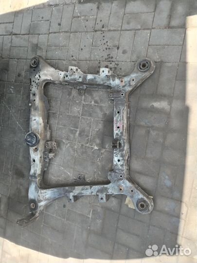 Передняя балка/подрамник вольво 850/Volvo 850