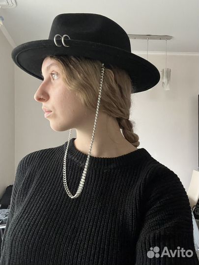 Черная женская шляпа