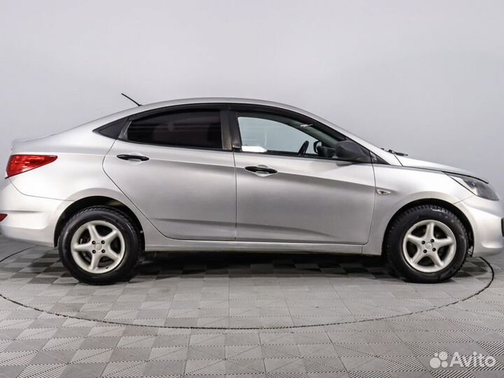 Hyundai Solaris 1.6 AT, 2013, 181 182 км