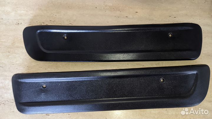 Облицовка салазок передних сидений ваз-2101-07