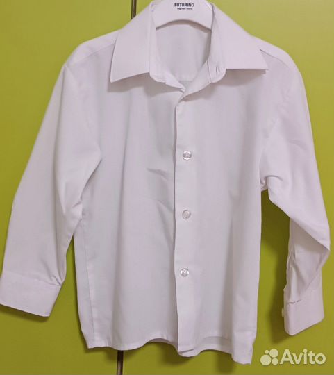 Рубашки и брюки на мальчика