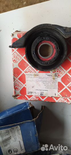 Крыло mercedes 124