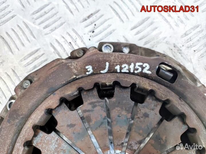 Маховик в сборе со сцеплением Toyota Corolla E150