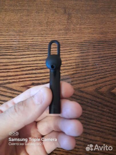 2 Bluetooth гарнитуры