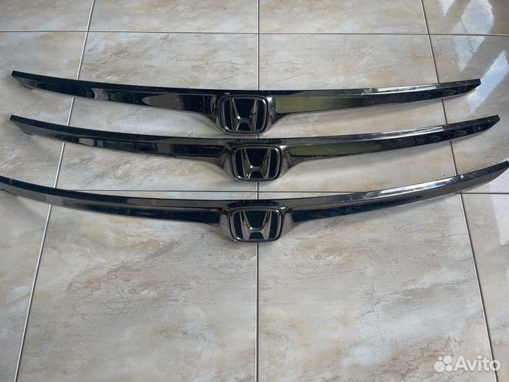 Накладка крышки багажника Honda Cr-V 5 С 2016 По