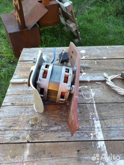 Электродвигатель от стиральной машины