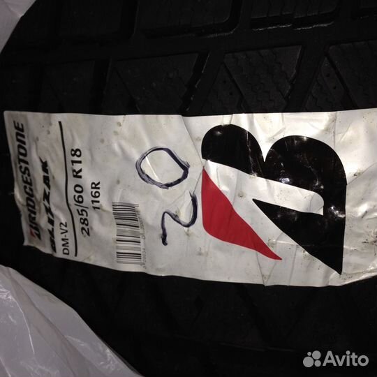 Bridgestone Blizzak DM-V2 285/60 R18 116R