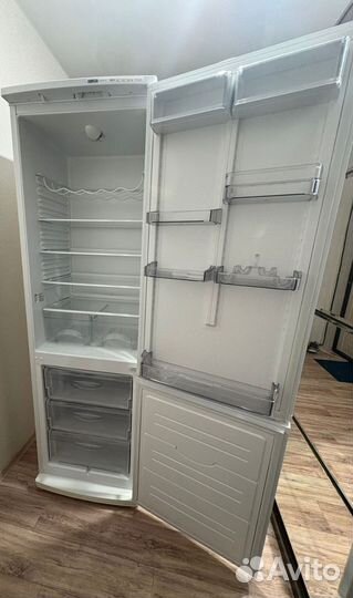 Холодильник бу в отличном состоянии
