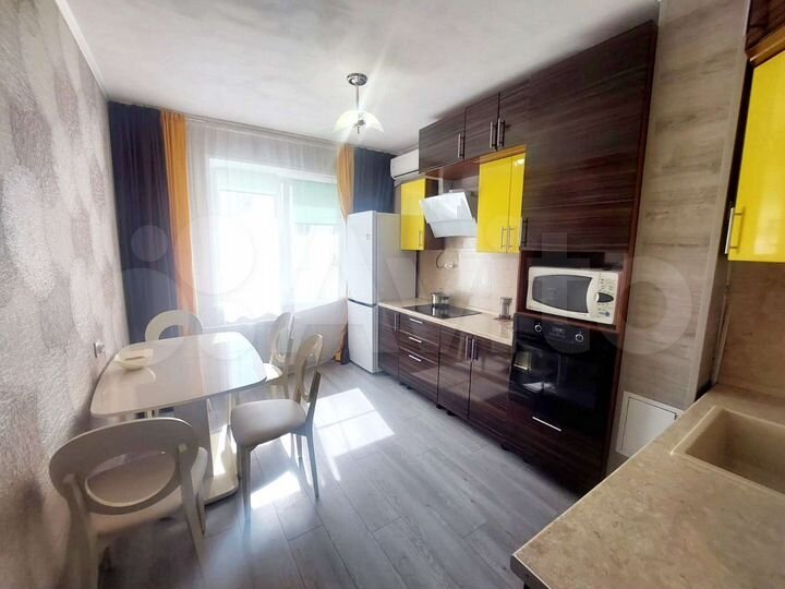 3-к. квартира, 64 м², 8/8 эт.