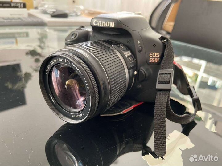 Зеркальный фотоаппарат canon