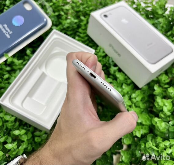 iPhone 7 32gb Silver отличный