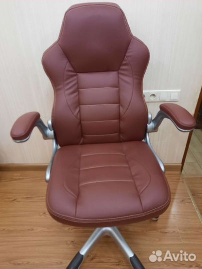 Офисные кресла