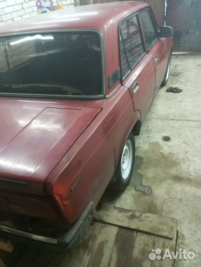 ВАЗ 2105 1.5 МТ, 1998, 100 000 км