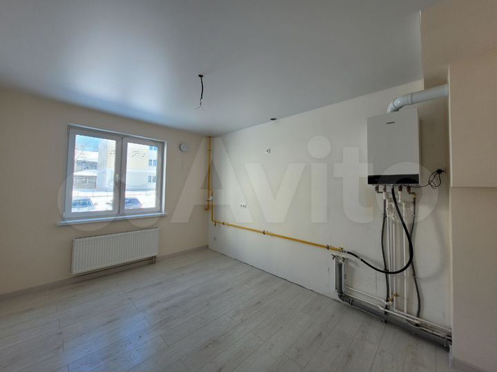 2-к. квартира, 68 м², 1/3 эт.
