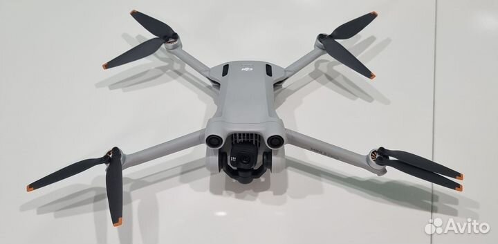 Квадрокоптер dji mini 3 pro + combo + пульт