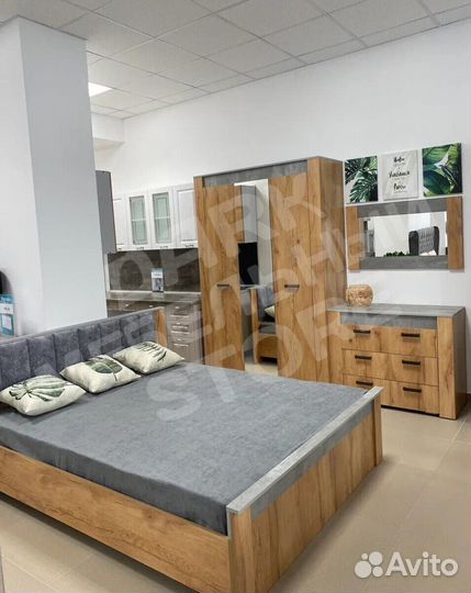 Кровать двуспальная