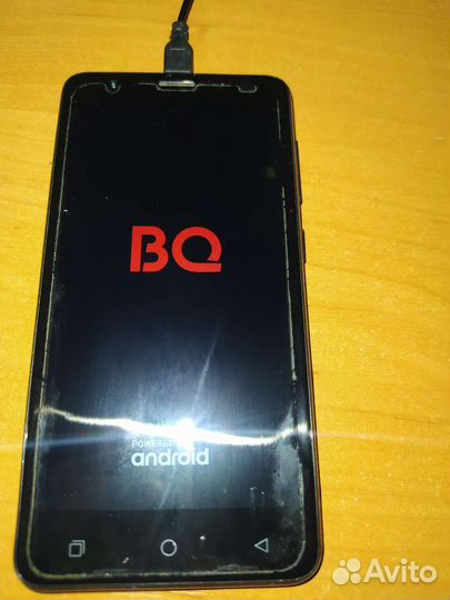 Телефон BQ