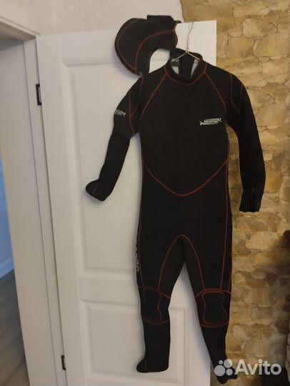 Продам гидрокостюм