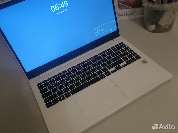 Ноутбук samsung core i5 10TH GEN кореец