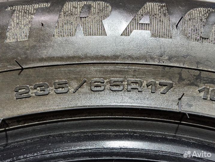 Goodyear UltraGrip Ice Arctic SUV 235/65 R17