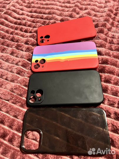 Чехол на iPhone 13