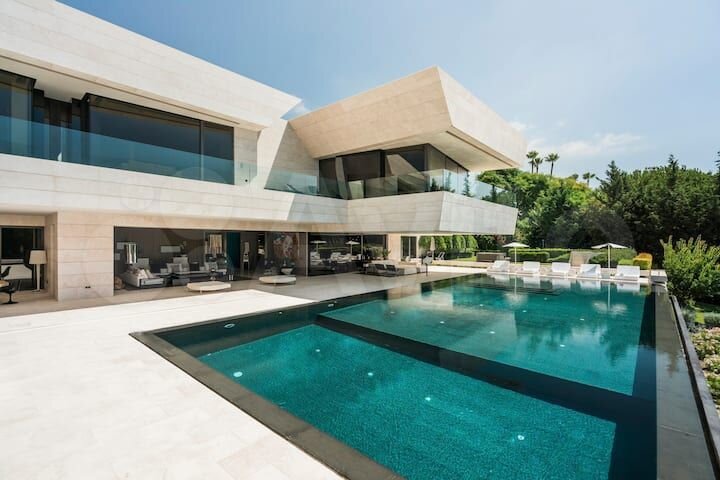 Действующий отель под управлением отельера