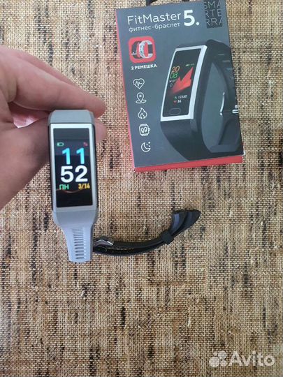 Фитнес браслет