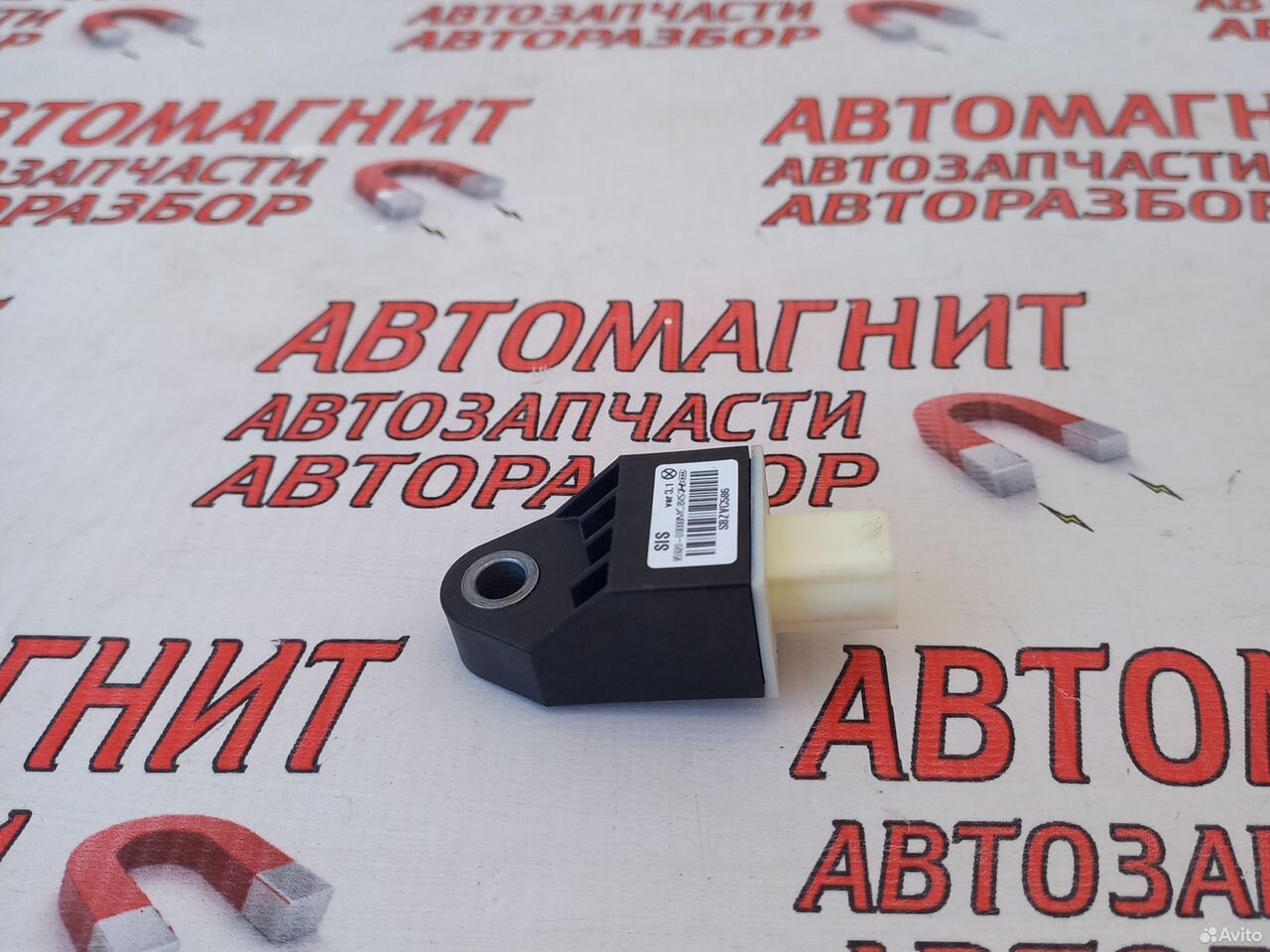 Датчик удара боковой Хендай ай40 Hyundai i40