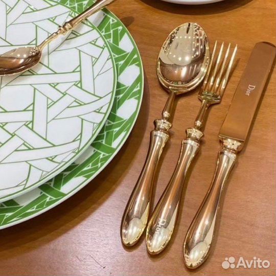 Набор столовых приборов dior