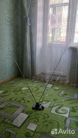 Антенна комнатная