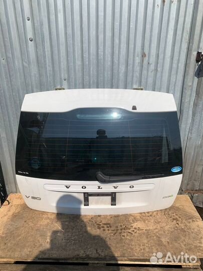 Крышка багажника Вольво V50 Volvo v50