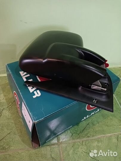 Зеркало правое