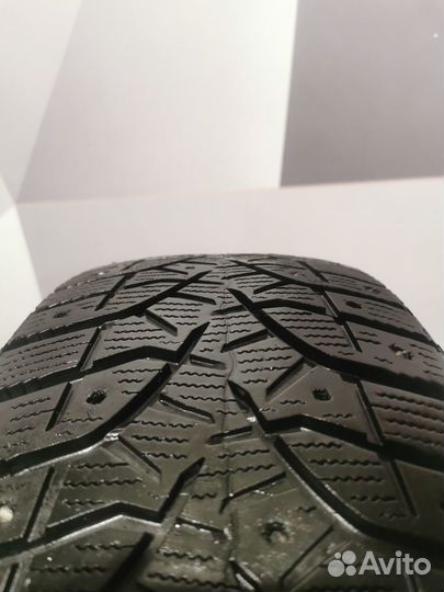 Bridgestone Blizzak Spike-02 SUV 235/55 R18 104T
