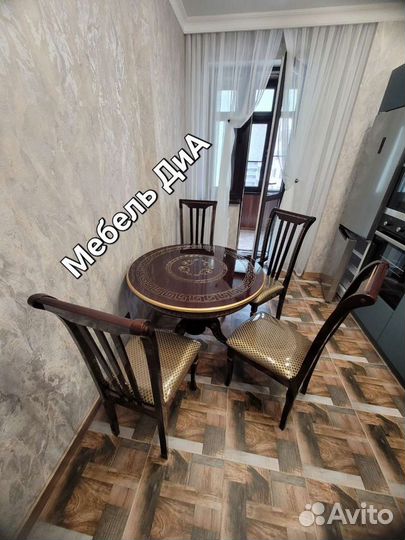 Стол новый Обеденный 100х100