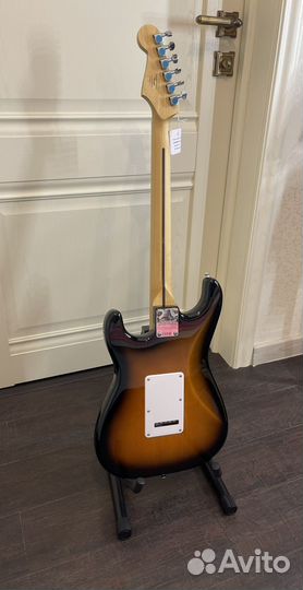 Squier sonic stratocaster 2 color sunburst